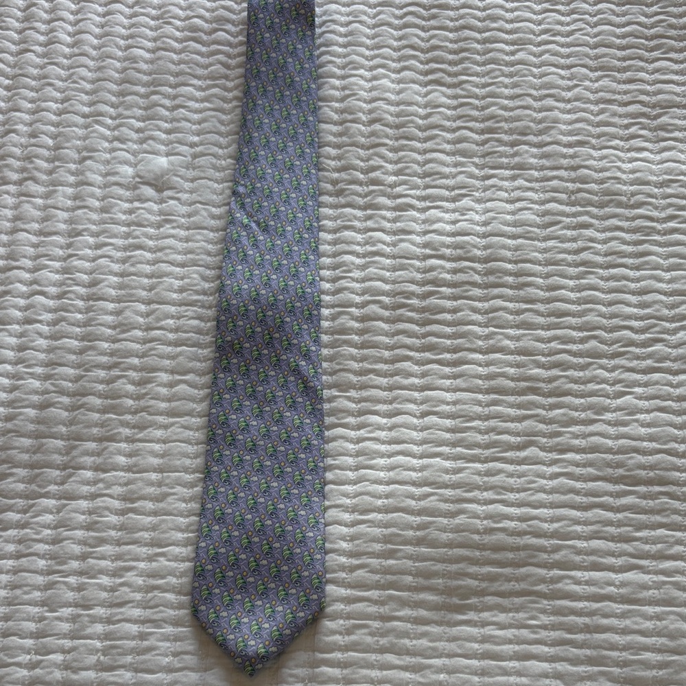 Vineyard Vines Gray and Green Patterned Tie